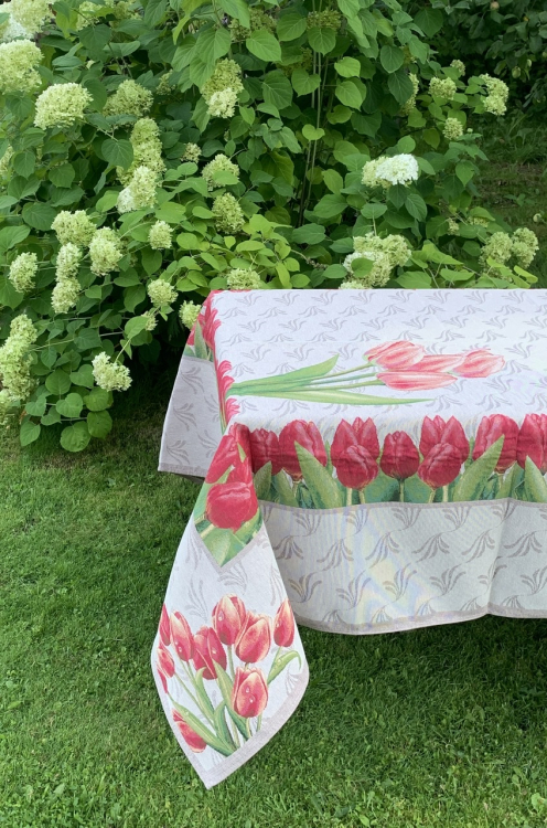 Cкатерть гобелен Dreams TULPANO 140x220